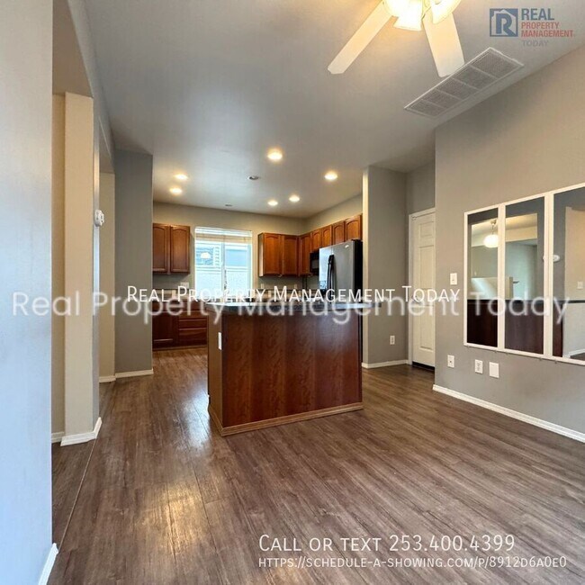 Building Photo - 18107 15th Avenue E