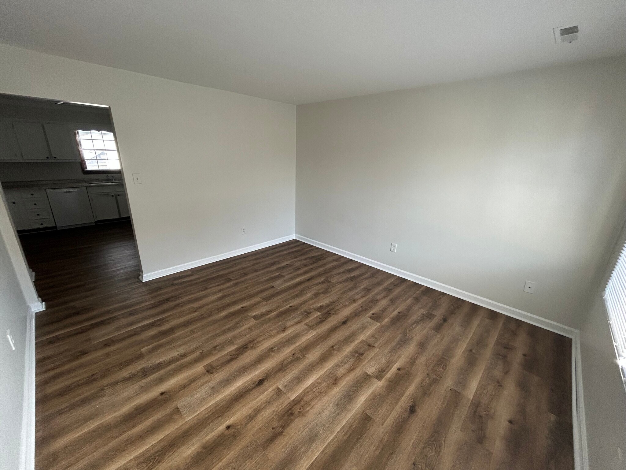 Building Photo - 426 Walnut Ave SE