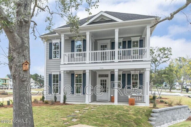 Primary Photo - 7120 Maple Leaf Dr