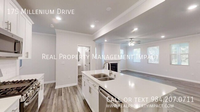 Building Photo - 175 Millennium Dr
