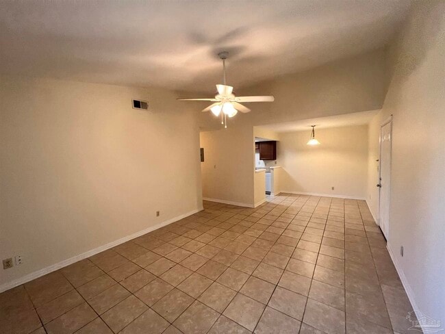 Building Photo - 9489 Sunnehanna Blvd