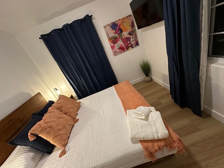 Building Photo - 4040 Boundary St