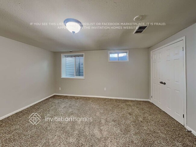 Building Photo - 387 Helena Cir