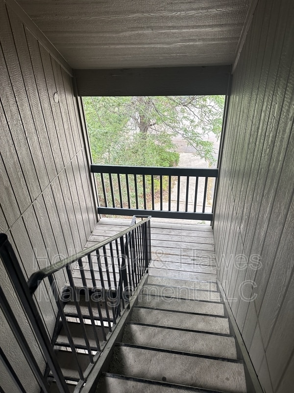 Building Photo - 4531 Boardwalk Dr