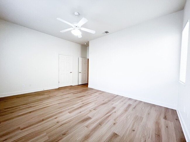 Building Photo - 1808 Spokane Rd