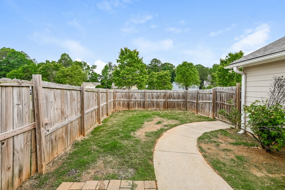 Building Photo - 505 Walnut Woods Dr