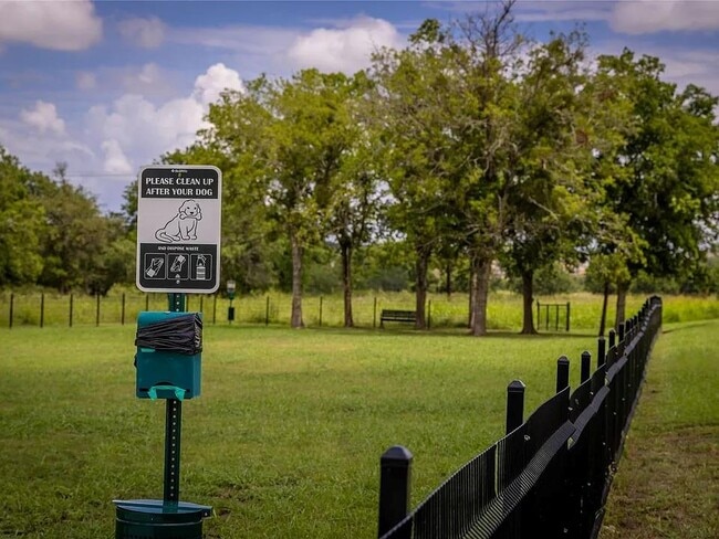 Building Photo - 12112 Dillon Fls Dr