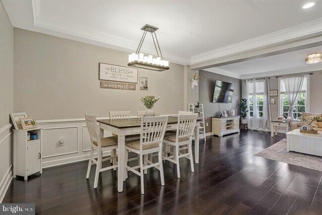 Building Photo - 10613 Bristow Station Dr