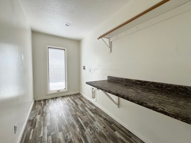 Building Photo - 3640 Walnut St