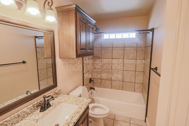 Building Photo - 9604 Justice Ave