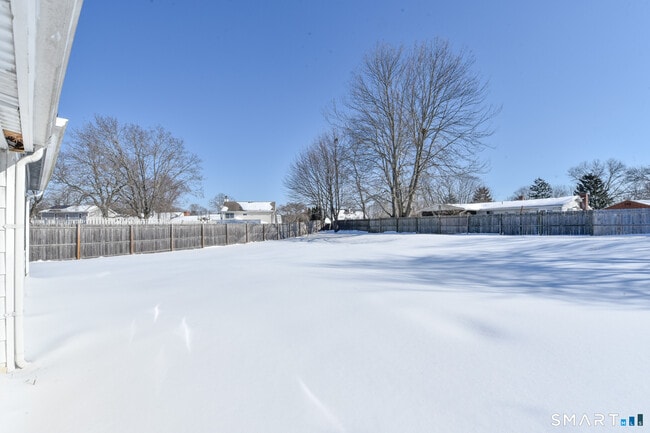 Building Photo - 90 Mary Ellen Dr