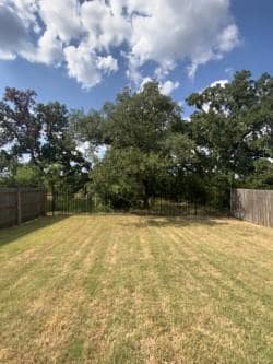 Building Photo - 309 Banyon Dr