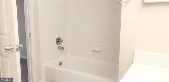 Building Photo - 8709 Spring Brook Way