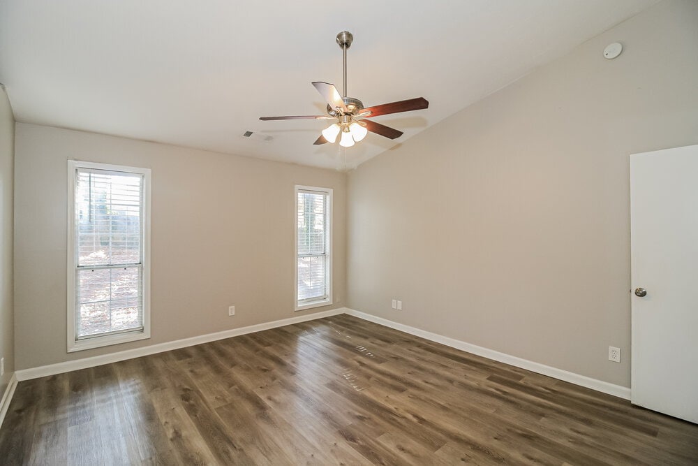 Building Photo - 1394 Luther Way