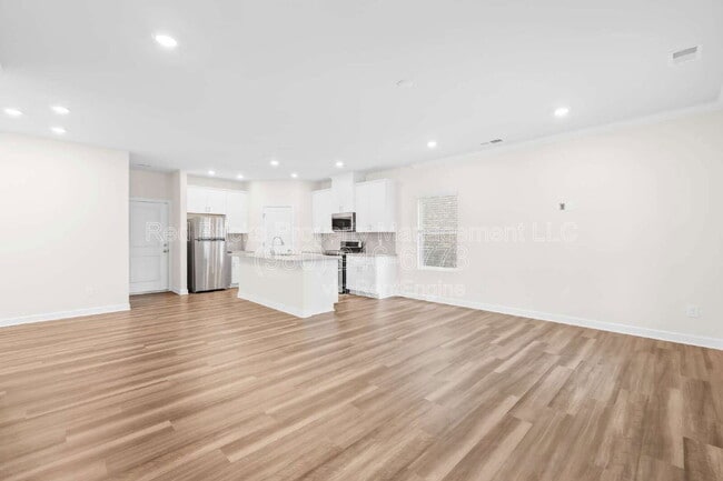 Building Photo - 1225 Colgher St