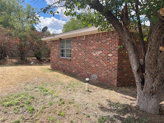 Building Photo - 435 Elm St