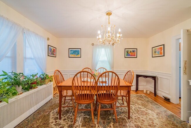 Building Photo - 22 Crescent Hill Ave