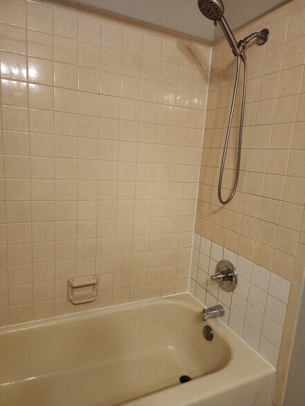 Building Photo - 9514 Apple Hill Cir