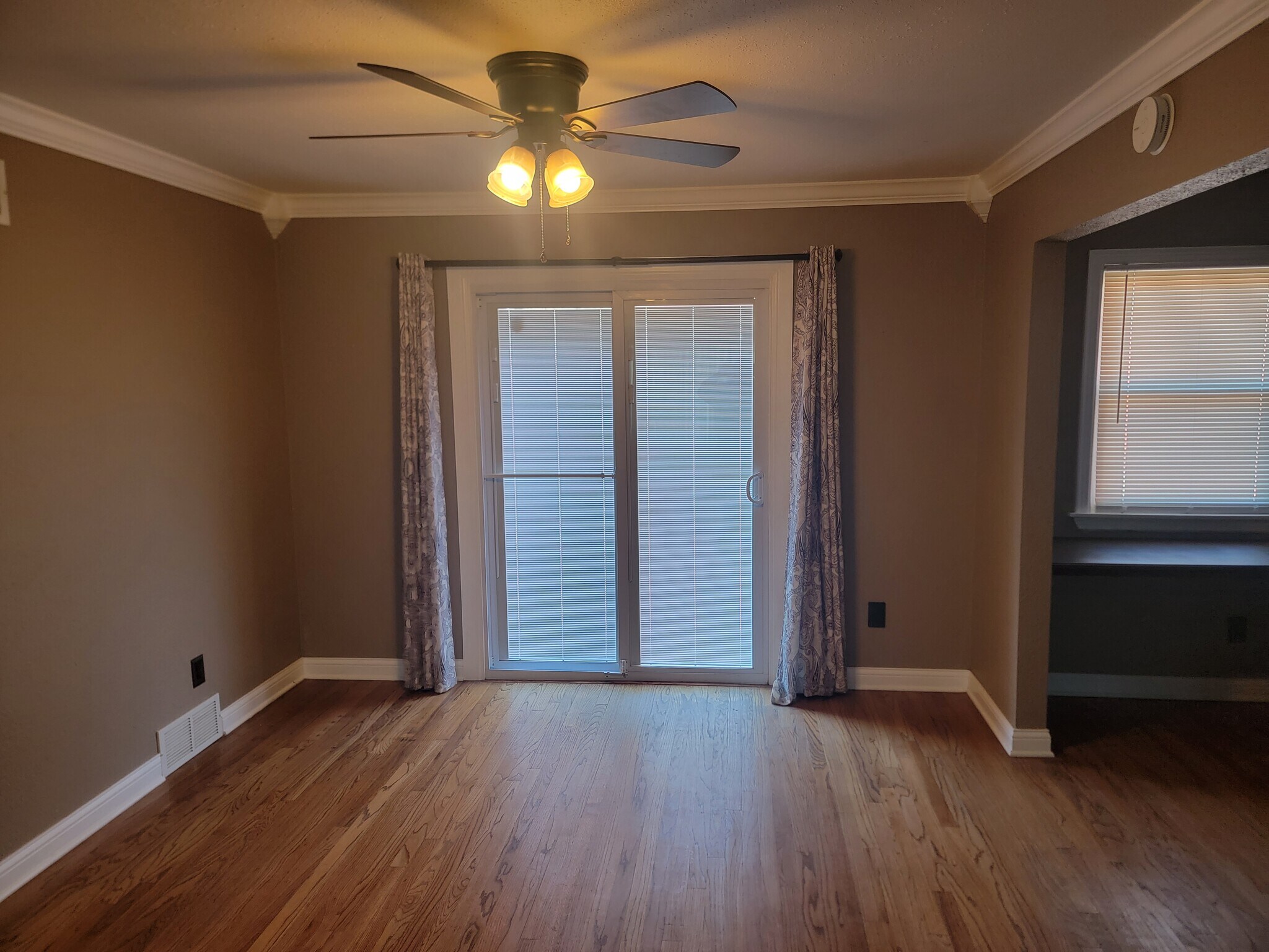 Building Photo - 3701 N Drexel Blvd