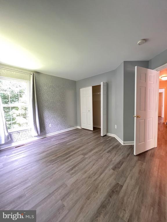 Building Photo - 10 Jolie Ct