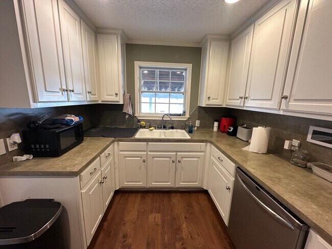 Building Photo - TECH TERRACE PRE-LEASE!!