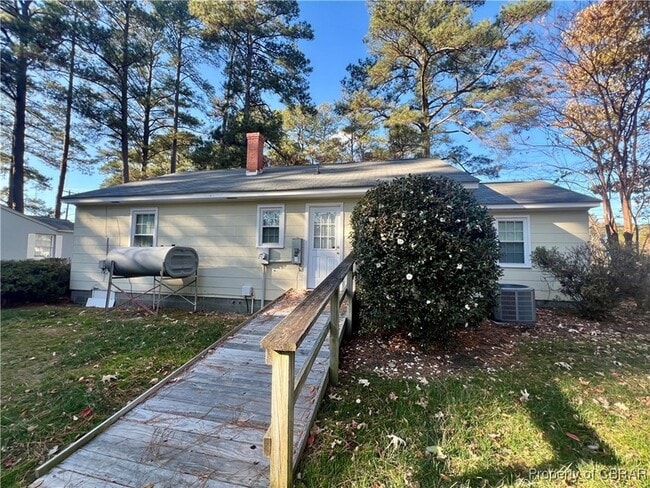 Building Photo - 645 Rappahannock Dr