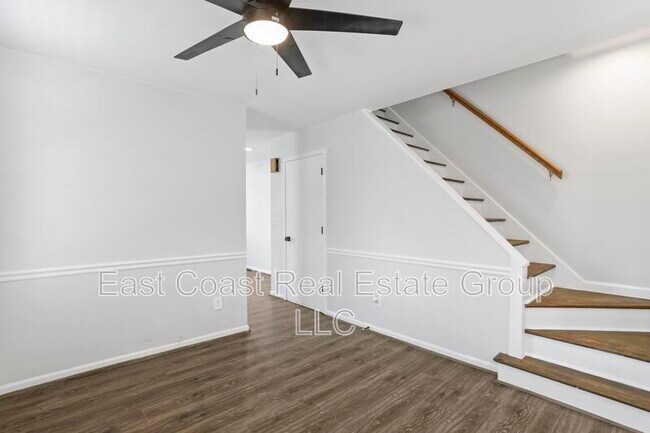Building Photo - 131 Fairground Ave