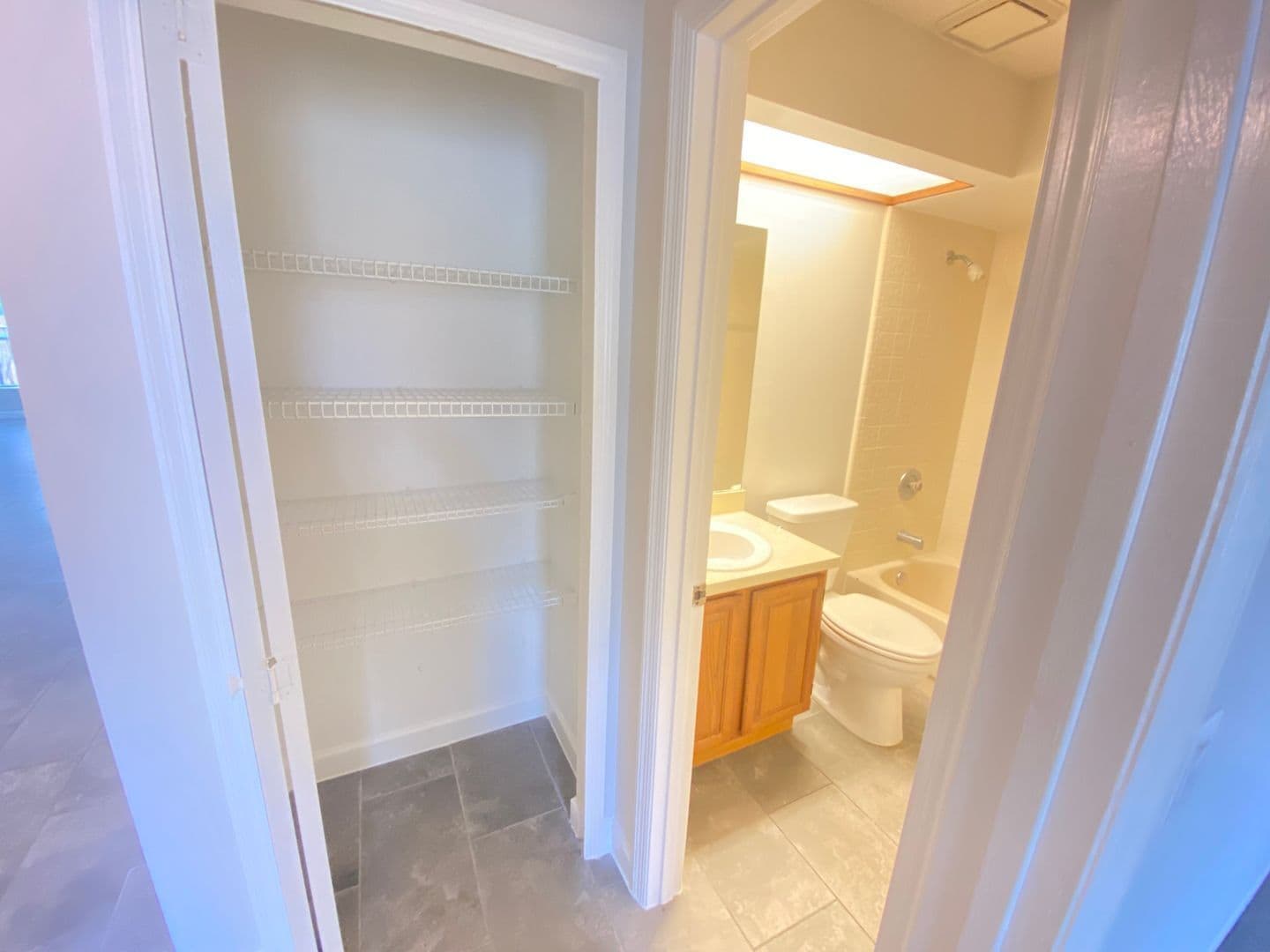 Building Photo - 208 Egret Ct