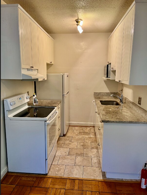 Primary Photo - 3051 Idaho Ave NW
