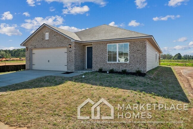 Building Photo - 4022 Ryan Dr SW