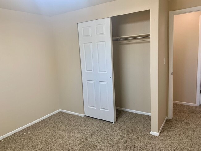 Building Photo - Charming, Updated Ranch-Style Home Near Lake Loveland