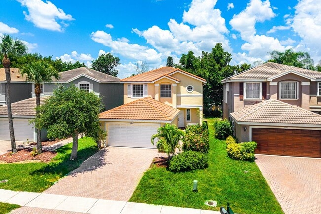 Building Photo - 5477 Queenship Ct