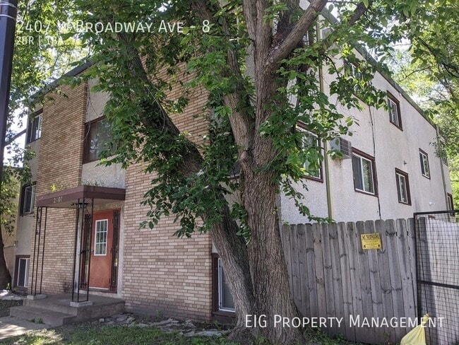 Building Photo - Available 6/20/2024