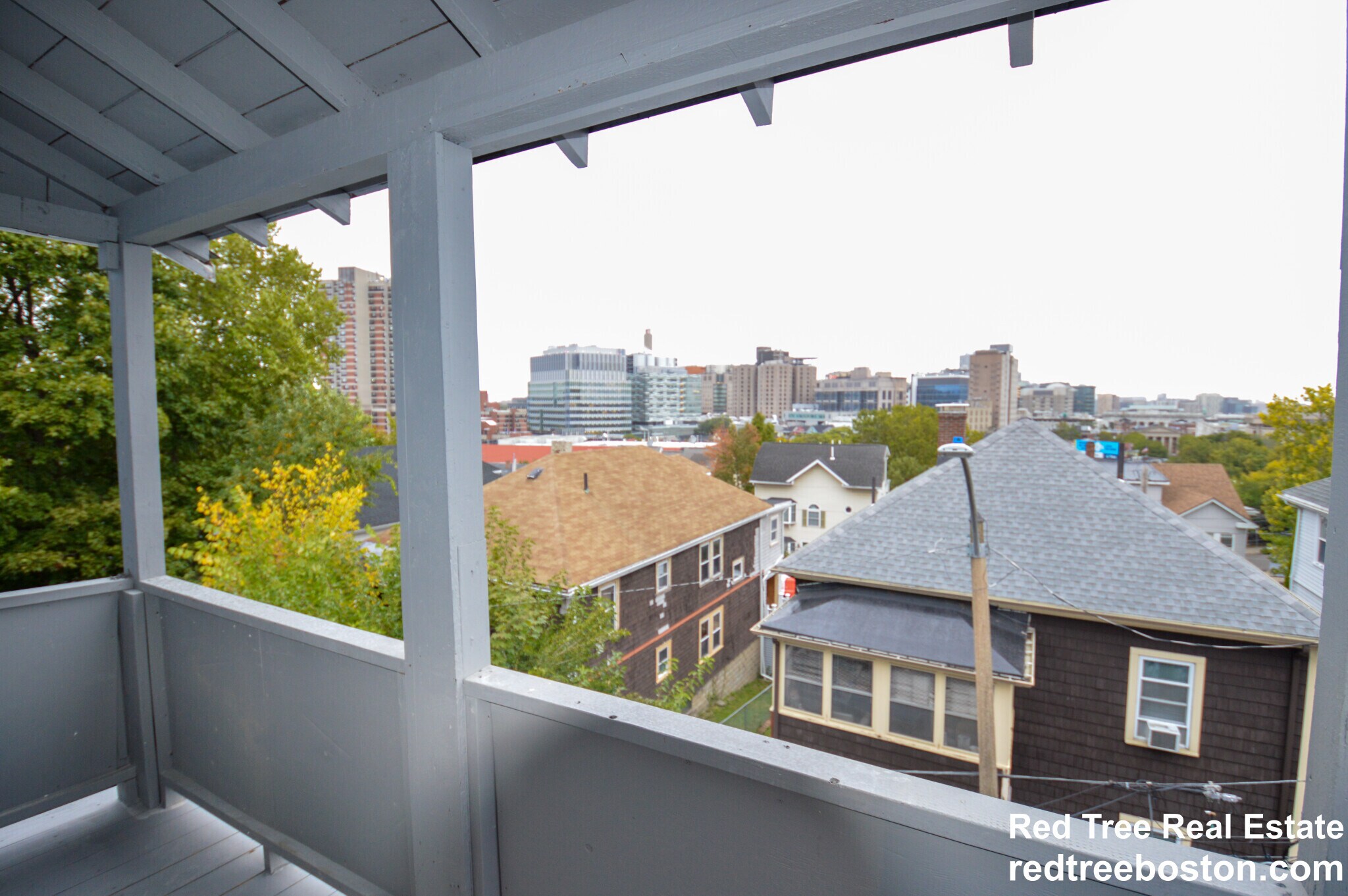 Building Photo - 158 Hillside St