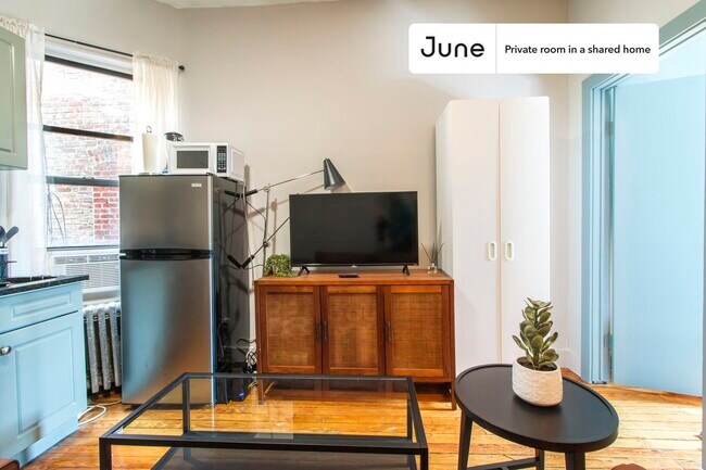 Building Photo - Room in Shared 3 bed/1 bath home in East Village