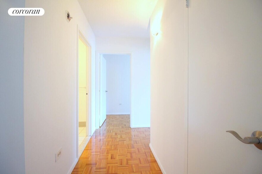 Building Photo - 225 Eighth Avenue 7G