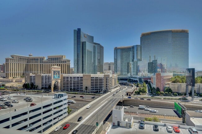 Building Photo - Fully Furnished 2 Bedroom 2 Bath High Rise with Strip Views