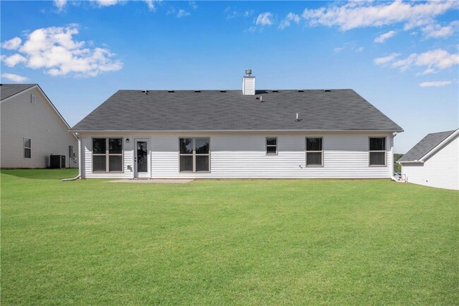 Building Photo - 2164 Savannah Dr