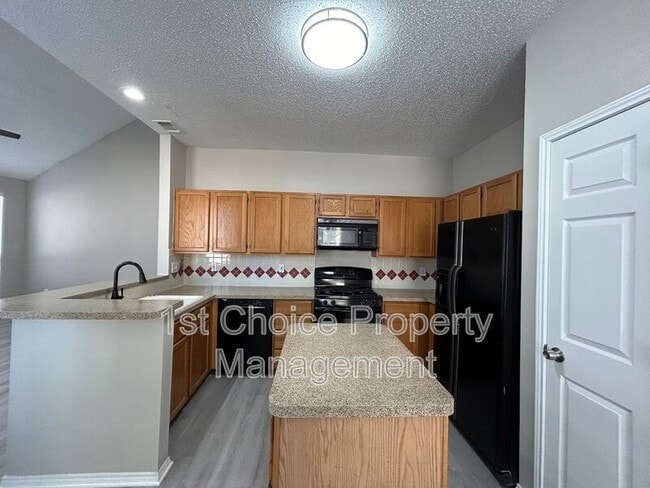 Building Photo - 4805 Misty Ridge Dr