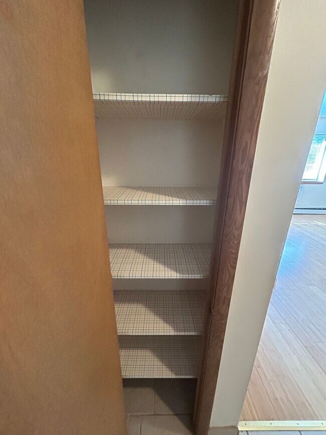 Interior Photo - 1620 Marshall
