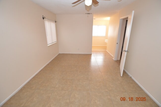 Building Photo - 3646 Longfellow St