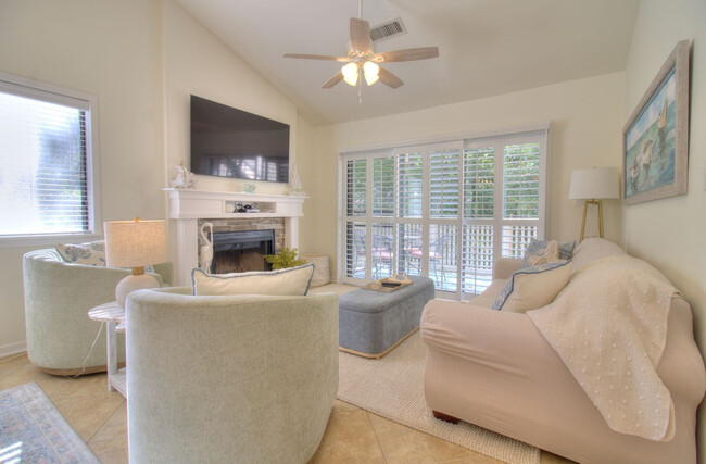 Building Photo - 301 Myrtlewood Ct