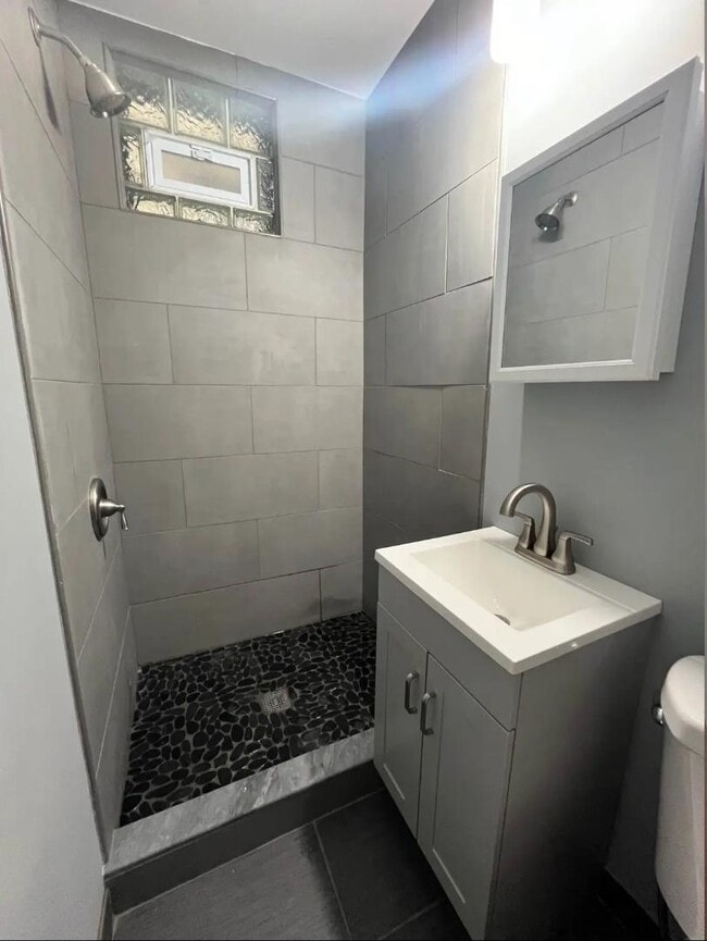 Building Photo - 1422 N 26th St