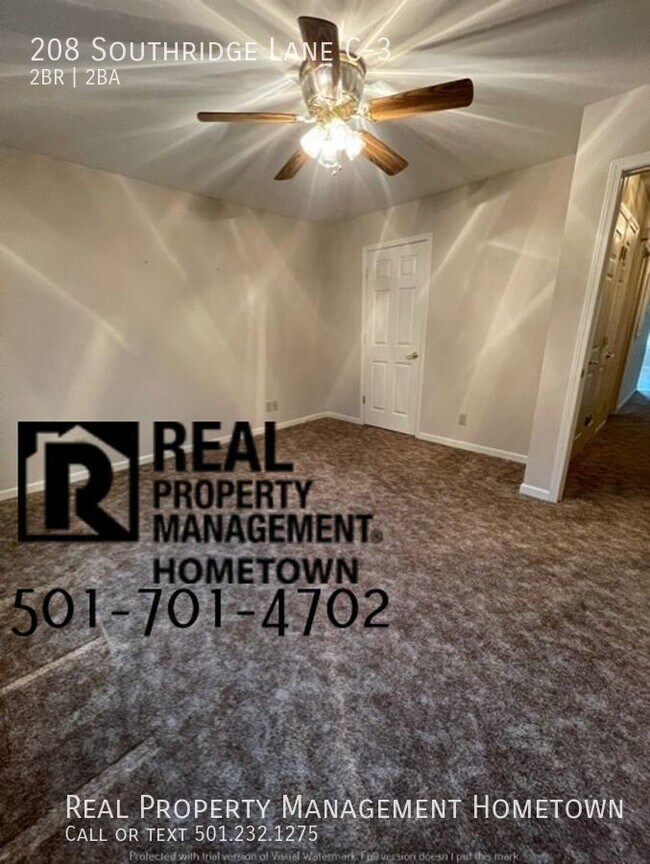 Building Photo - HALF OFF FIRST MONTH! Beautiful and Spacio...