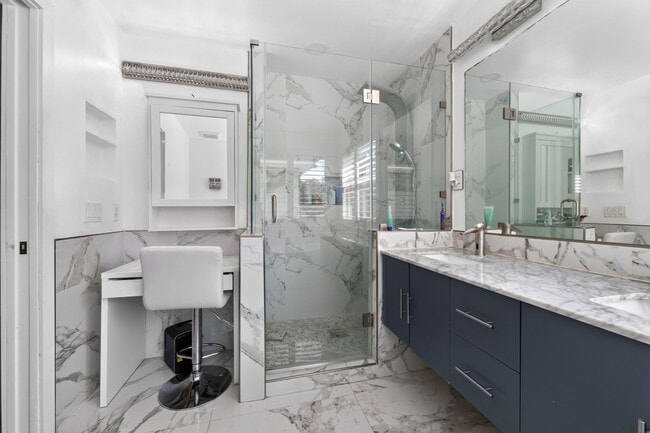 Building Photo - 6544 Adriatic Way