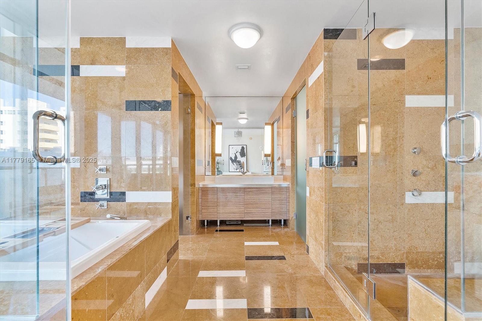 Building Photo - 3737 Collins Ave
