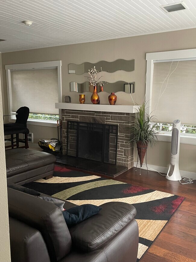 Wood fireplace! - 110 NE 40th St