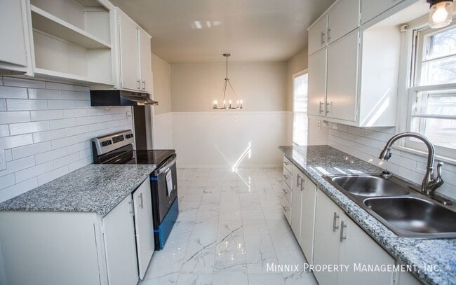 Building Photo - 4309 32nd St