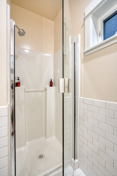 Building Photo - 1415 NW 19th Ave