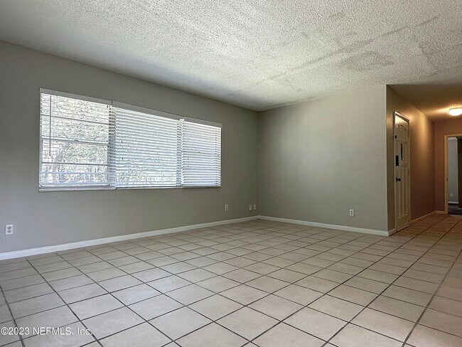 Building Photo - 4390 Herschel St